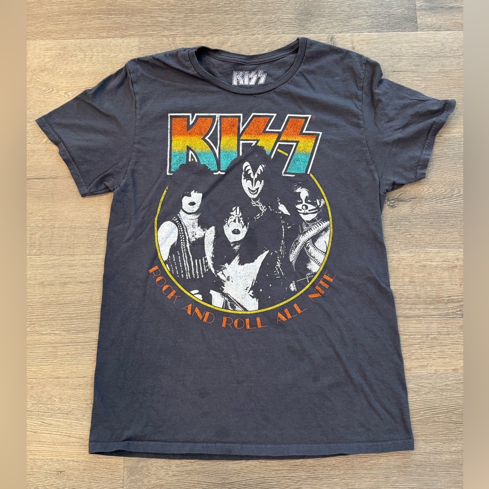 KISS Rock N Roll Band Graphic Tee Short Sleeve Dark Grey Women Distressed